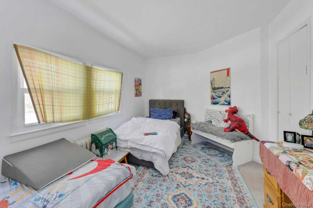 65 Lake Road, Valley Cottage, NY 10989 - Photo 18 of 33