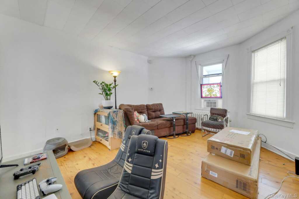 65 Lake Road, Valley Cottage, NY 10989 - Photo 5 of 33