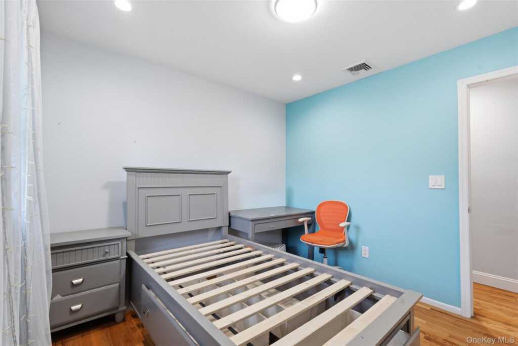 6 Cider Mill Court, New City, NY 10956 - Photo 14 of 36