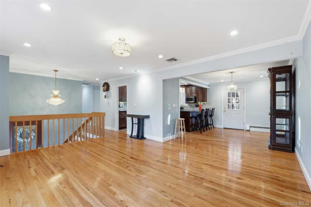 6 Cider Mill Court, New City, NY 10956 - Photo 18 of 36