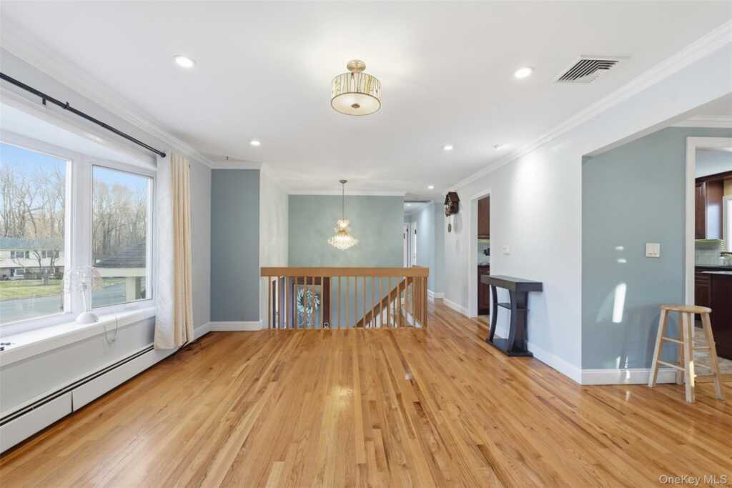 6 Cider Mill Court, New City, NY 10956 - Photo 19 of 36