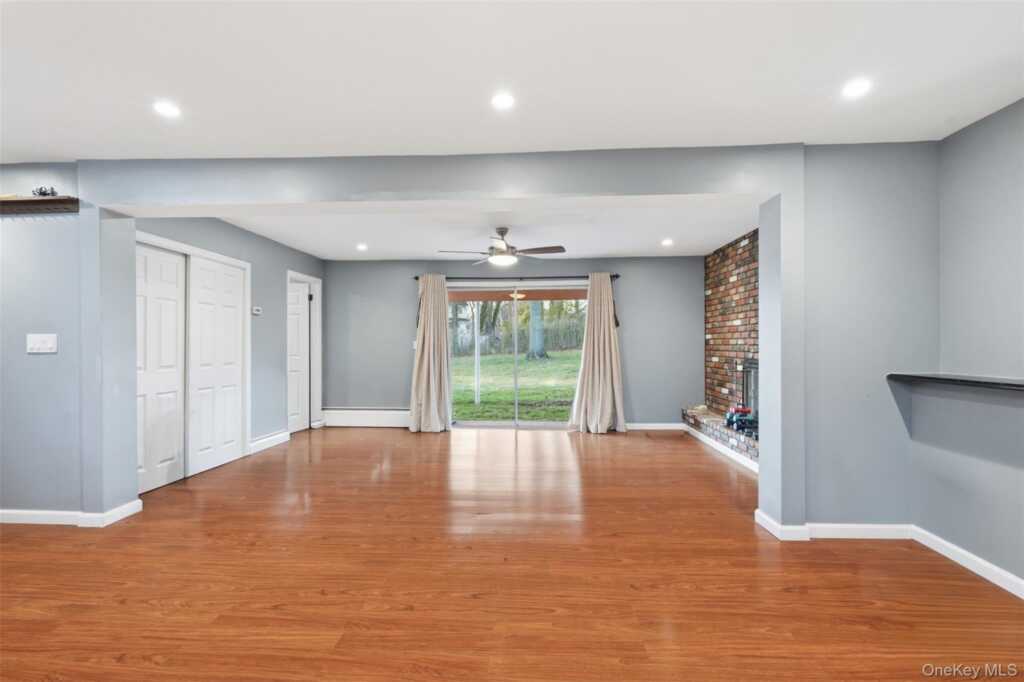 6 Cider Mill Court, New City, NY 10956 - Photo 25 of 36