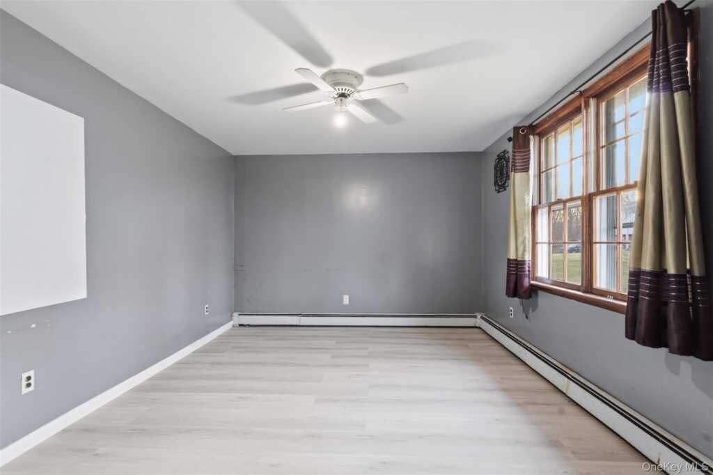 6 Cider Mill Court, New City, NY 10956 - Photo 31 of 36