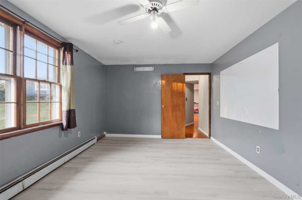 6 Cider Mill Court, New City, NY 10956 - Photo 32 of 36