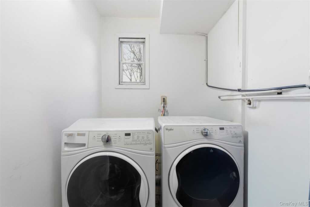 6 Cider Mill Court, New City, NY 10956 - Photo 33 of 36