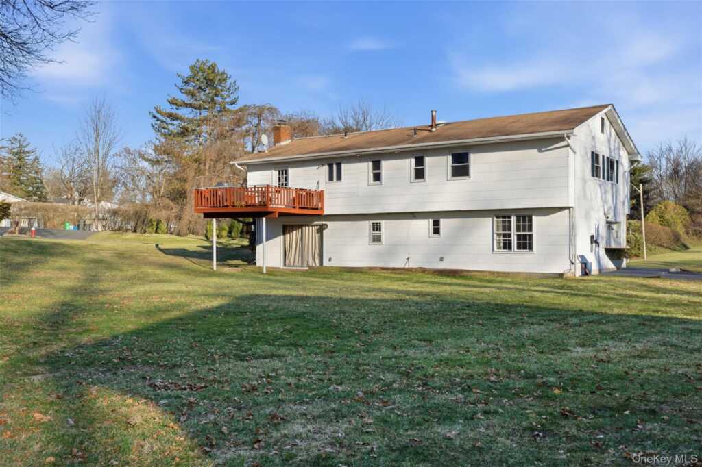 6 Cider Mill Court, New City, NY 10956 - Photo 7 of 36