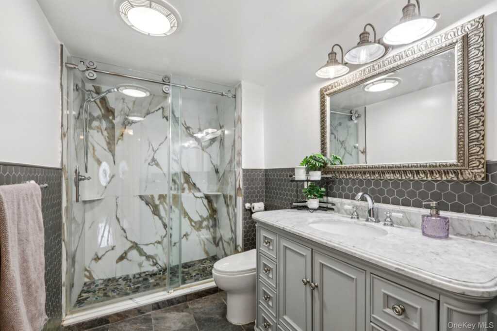 149 Ridge Road, Valley Cottage, NY 10989 - Photo 14 of 39