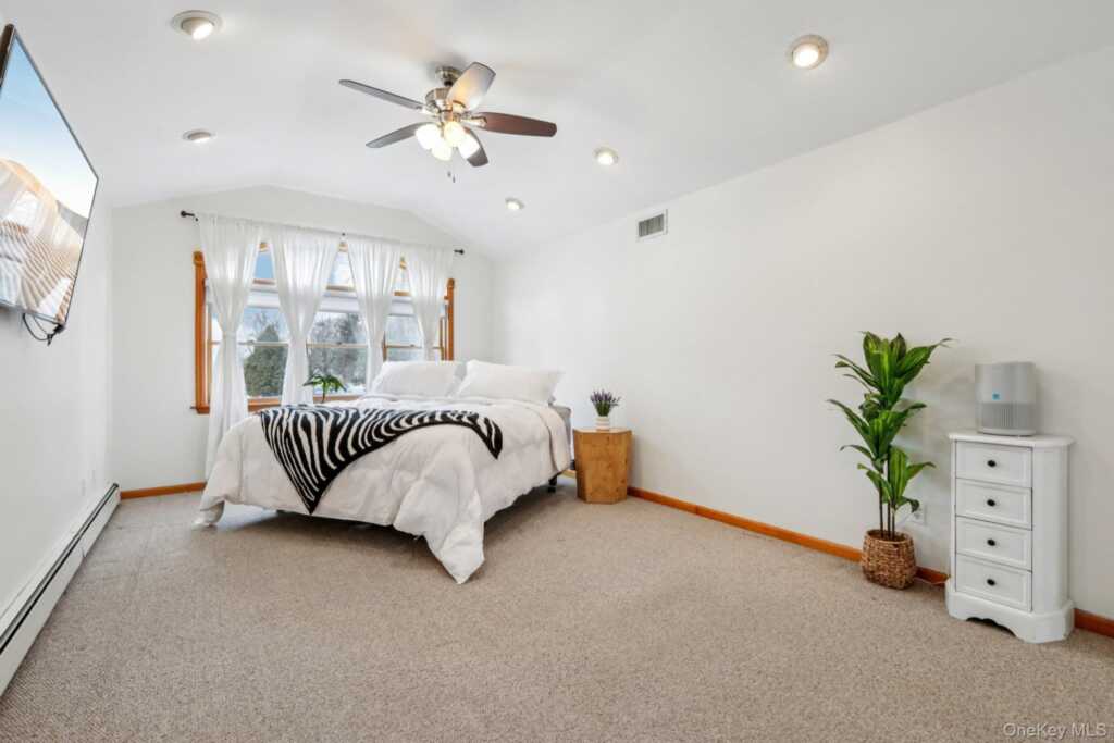 149 Ridge Road, Valley Cottage, NY 10989 - Photo 16 of 39