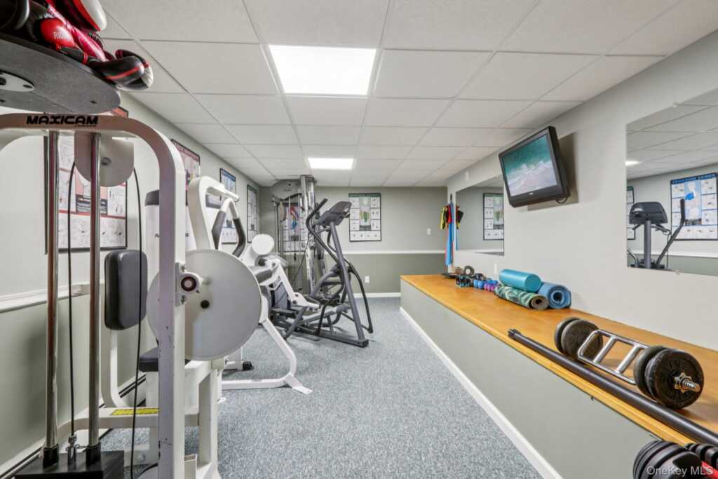 149 Ridge Road, Valley Cottage, NY 10989 - Photo 24 of 39