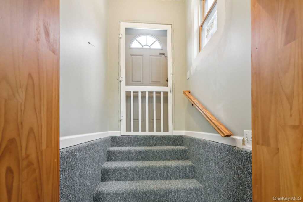 149 Ridge Road, Valley Cottage, NY 10989 - Photo 25 of 39