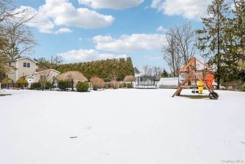 149 Ridge Road, Valley Cottage, NY 10989 - Photo 27 of 39