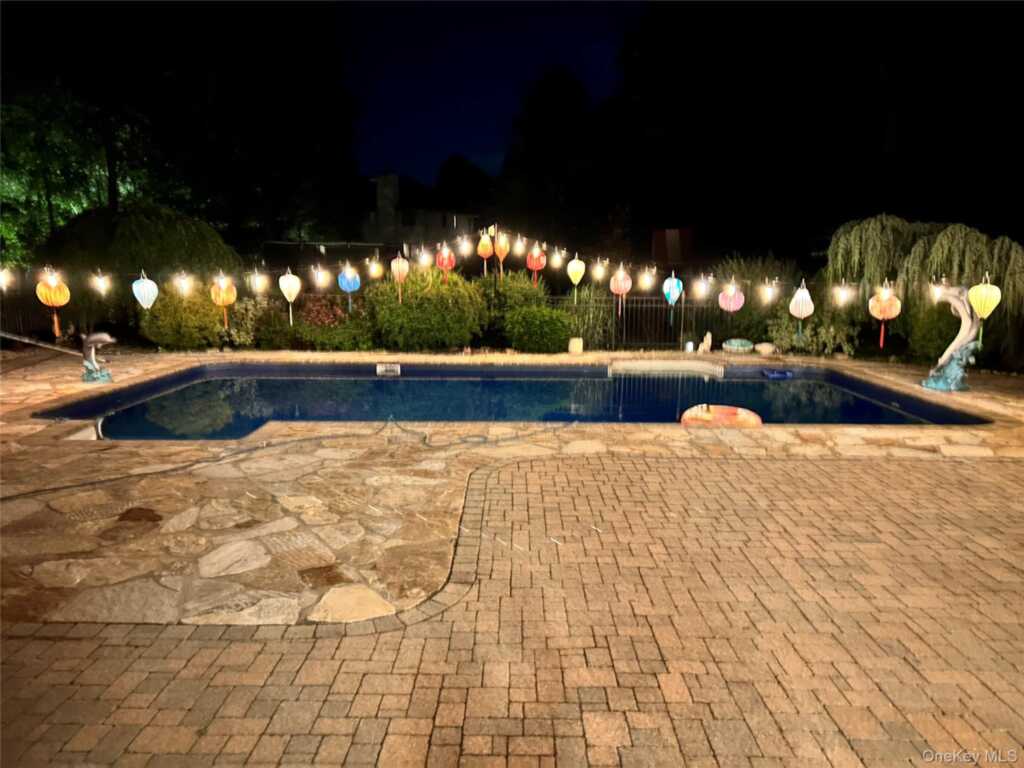 149 Ridge Road, Valley Cottage, NY 10989 - Photo 30 of 39