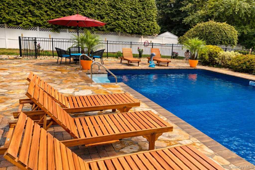 149 Ridge Road, Valley Cottage, NY 10989 - Photo 31 of 39