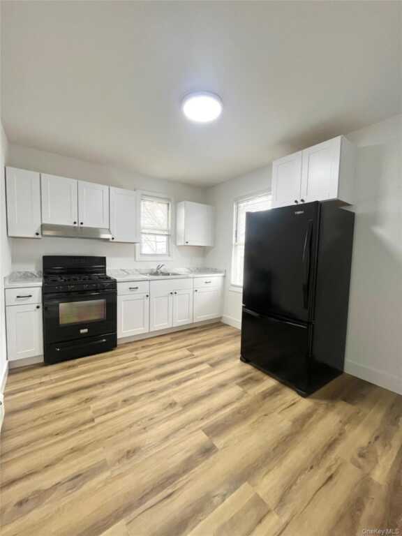 123 Clinton Avenue, Unit #2, New Rochelle, NY 10801 - Photo 3 of 27