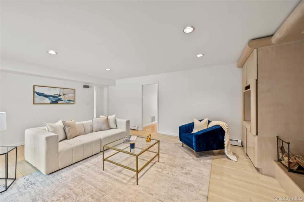 48 Woodhaven Drive, New City, NY 10956 - Photo 23 of 50