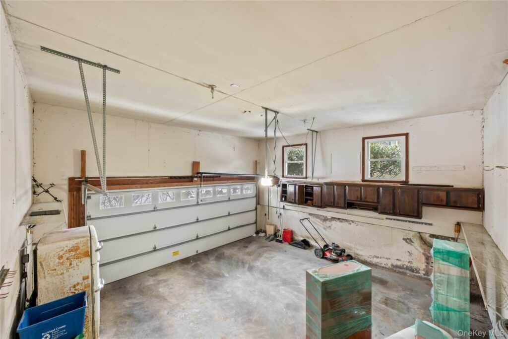 48 Woodhaven Drive, New City, NY 10956 - Photo 30 of 50