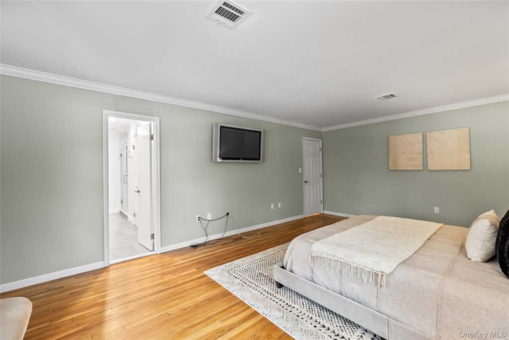 48 Woodhaven Drive, New City, NY 10956 - Photo 34 of 50