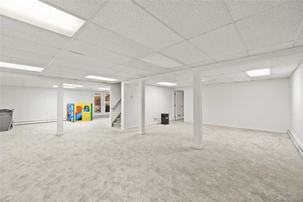 48 Woodhaven Drive, New City, NY 10956 - Photo 46 of 50