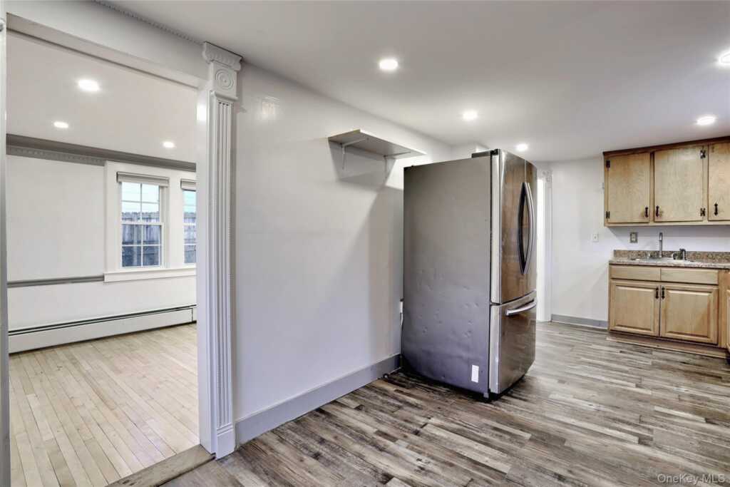 377 Buena Vista Road, New City, NY 10956 - Photo 11 of 36