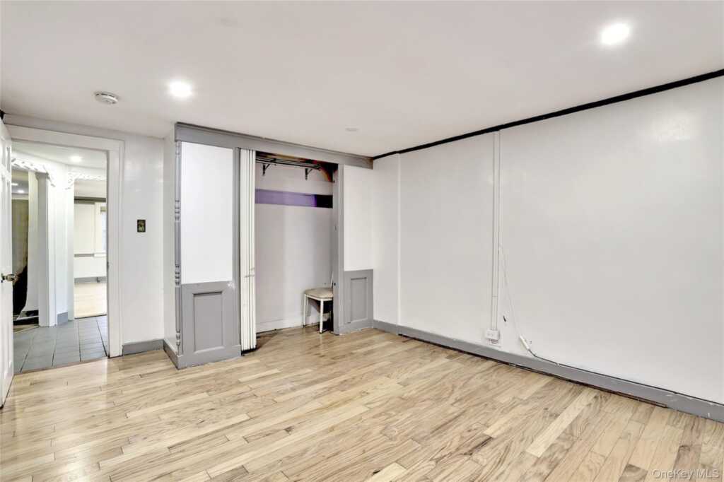 377 Buena Vista Road, New City, NY 10956 - Photo 13 of 36