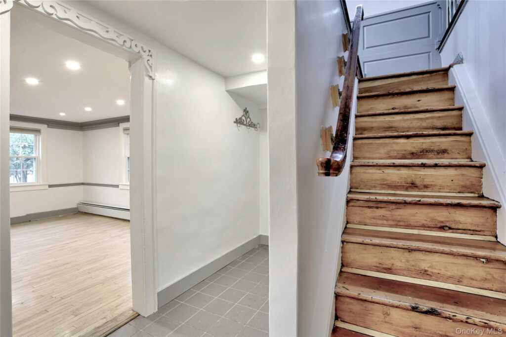 377 Buena Vista Road, New City, NY 10956 - Photo 17 of 36