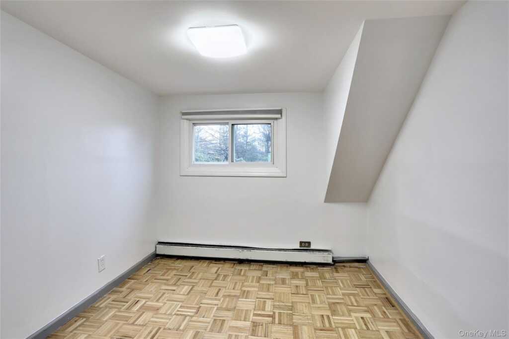 377 Buena Vista Road, New City, NY 10956 - Photo 22 of 36