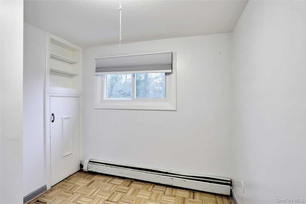 377 Buena Vista Road, New City, NY 10956 - Photo 23 of 36