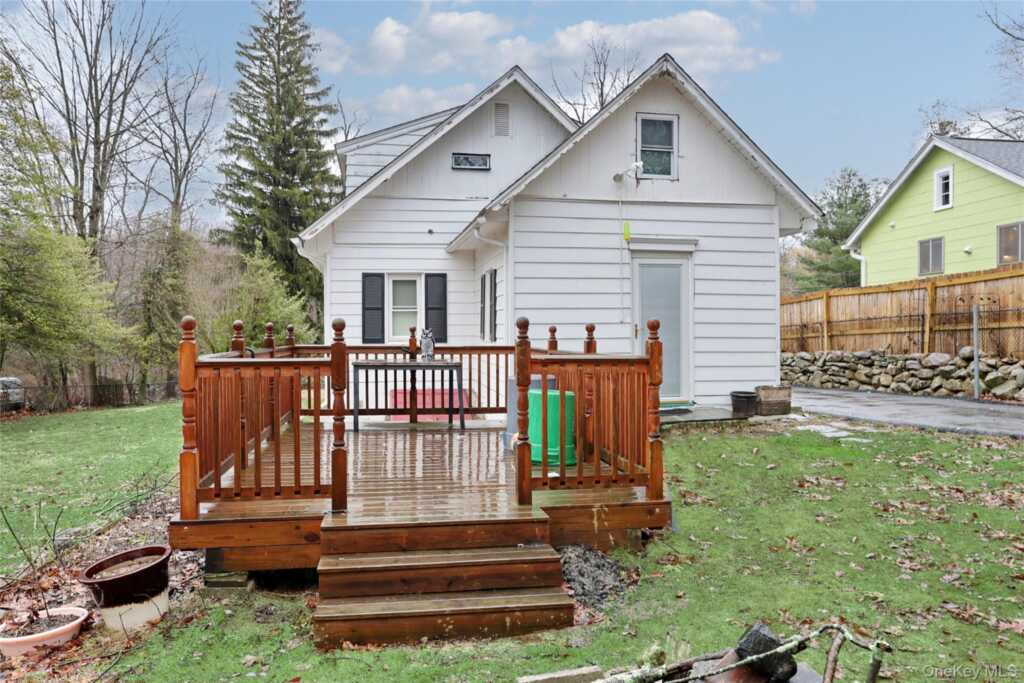 377 Buena Vista Road, New City, NY 10956 - Photo 31 of 36