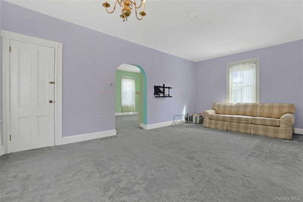 9 Clinton Place, Suffern, NY 10901 - Photo 10 of 44