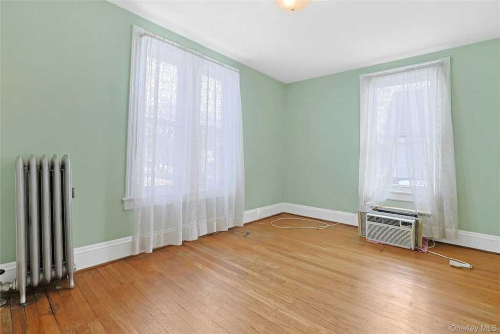 9 Clinton Place, Suffern, NY 10901 - Photo 19 of 44