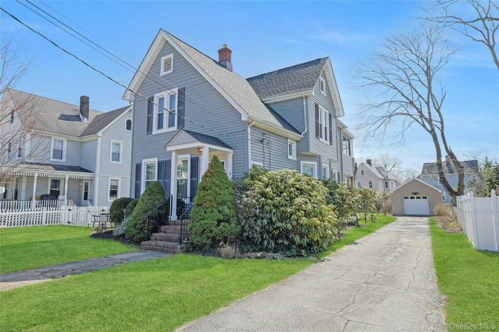 9 Clinton Place, Suffern, NY 10901 - Photo 2 of 44