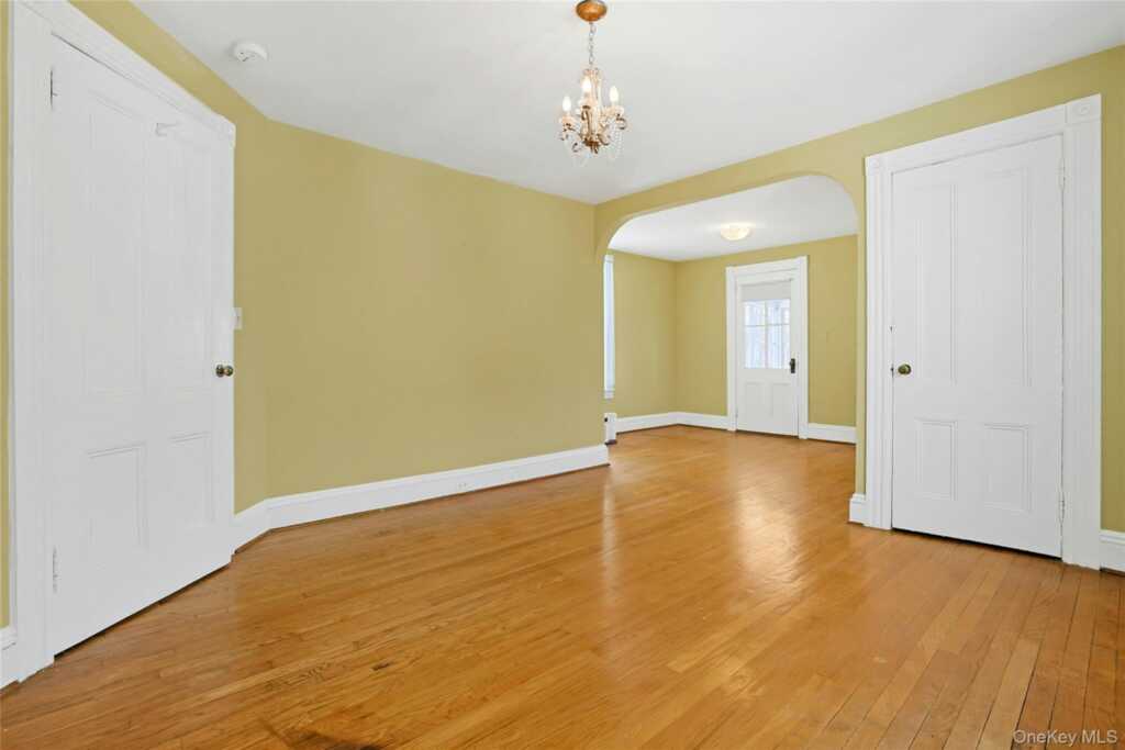 9 Clinton Place, Suffern, NY 10901 - Photo 22 of 44