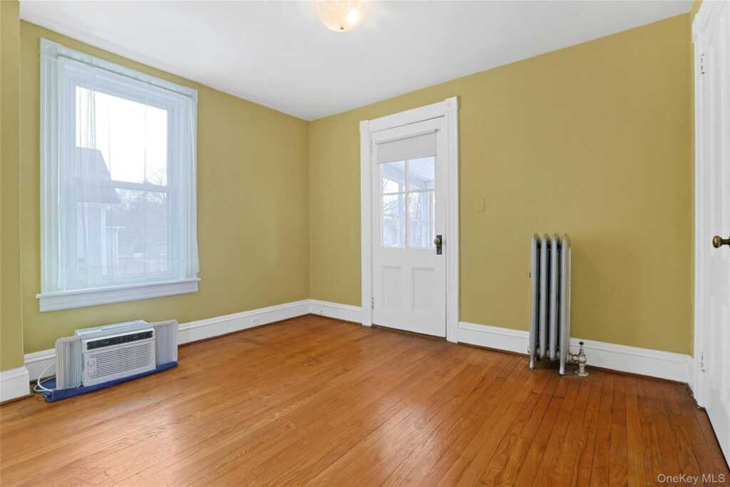 9 Clinton Place, Suffern, NY 10901 - Photo 23 of 44