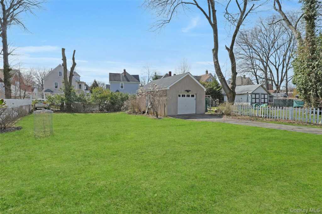 9 Clinton Place, Suffern, NY 10901 - Photo 36 of 44