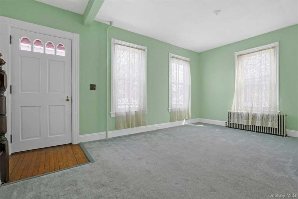 9 Clinton Place, Suffern, NY 10901 - Photo 6 of 44