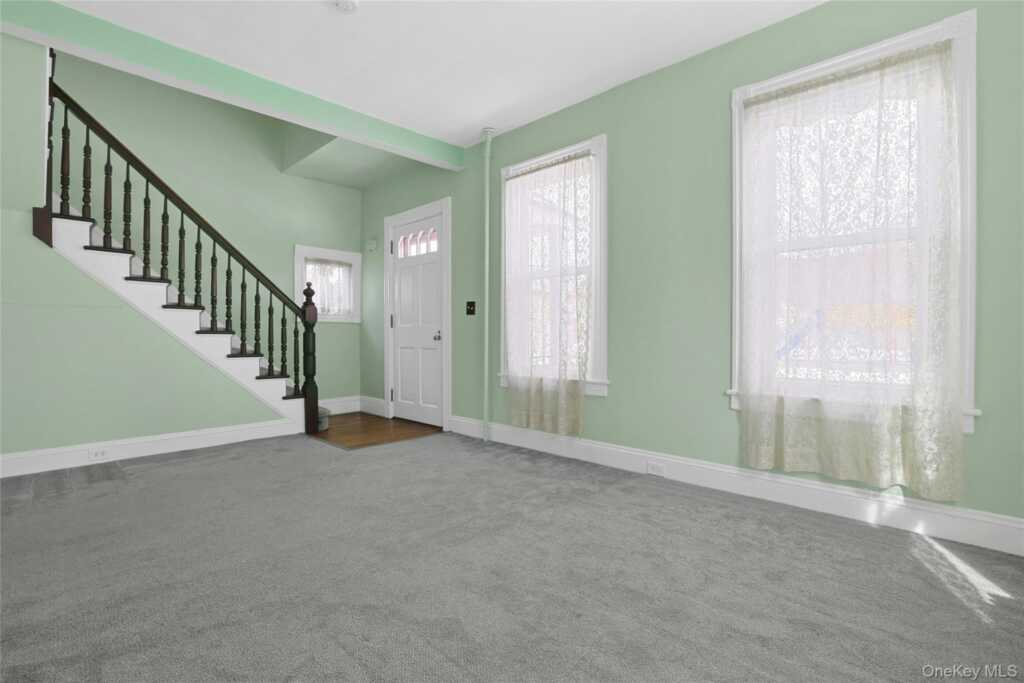 9 Clinton Place, Suffern, NY 10901 - Photo 7 of 44