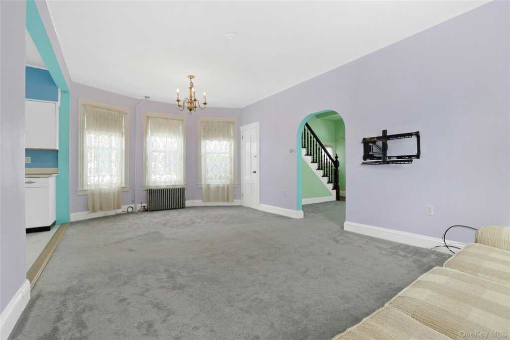 9 Clinton Place, Suffern, NY 10901 - Photo 9 of 44