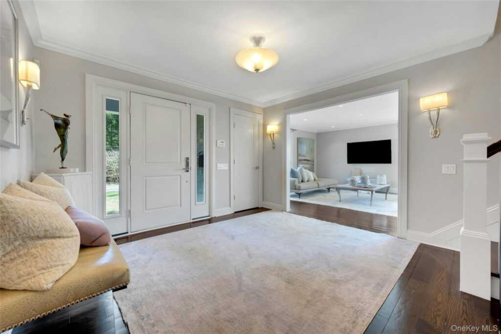 44 Brevoort Lane, Rye, NY 10580 - Photo 3 of 32