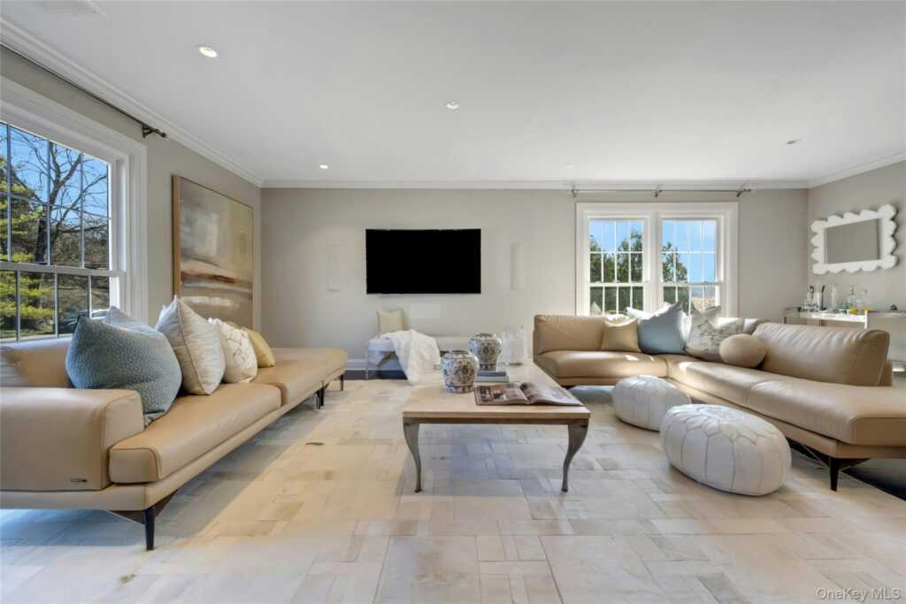 44 Brevoort Lane, Rye, NY 10580 - Photo 4 of 32