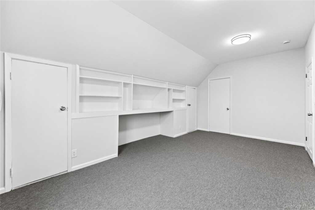 3 Harbor Lane, Unit #3A, New Rochelle, NY 10805 - Photo 10 of 16