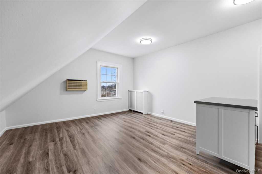 3 Harbor Lane, Unit #3A, New Rochelle, NY 10805 - Photo 4 of 16