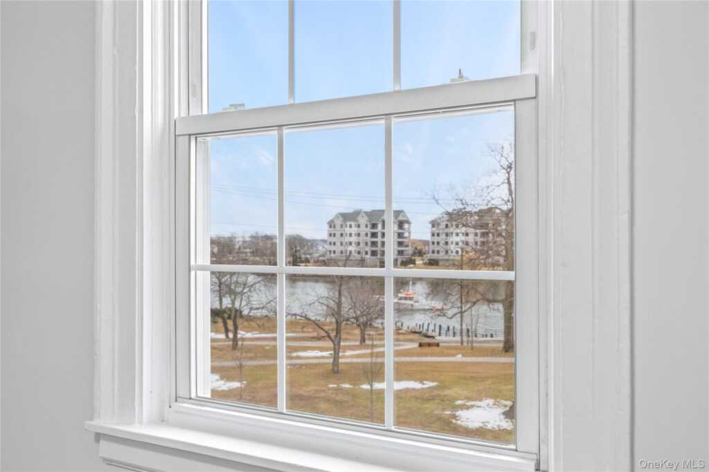 3 Harbor Lane, Unit #3A, New Rochelle, NY 10805 - Photo 9 of 16