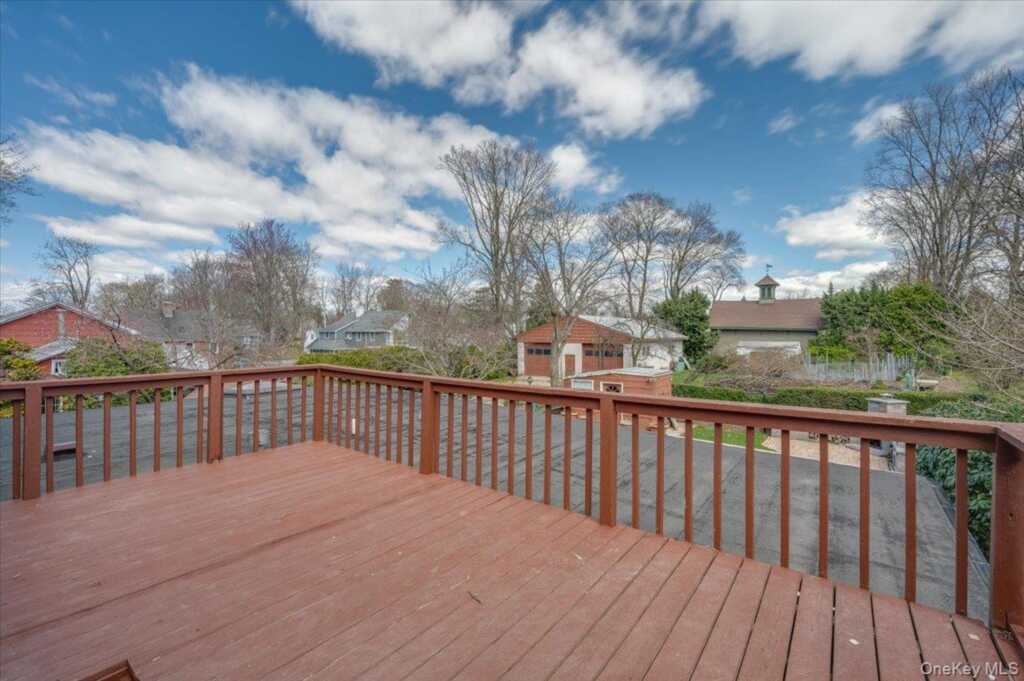 319 Union Avenue, Rye, NY 10543 - Photo 11 of 26