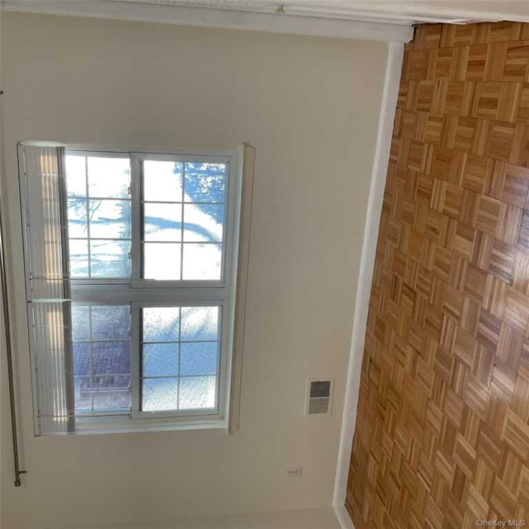 430 Somerset Drive, Unit #F, Pearl River, NY 10965 - Photo 15 of 27