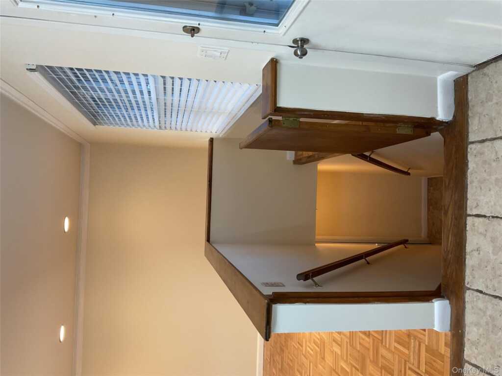 430 Somerset Drive, Unit #F, Pearl River, NY 10965 - Photo 7 of 27