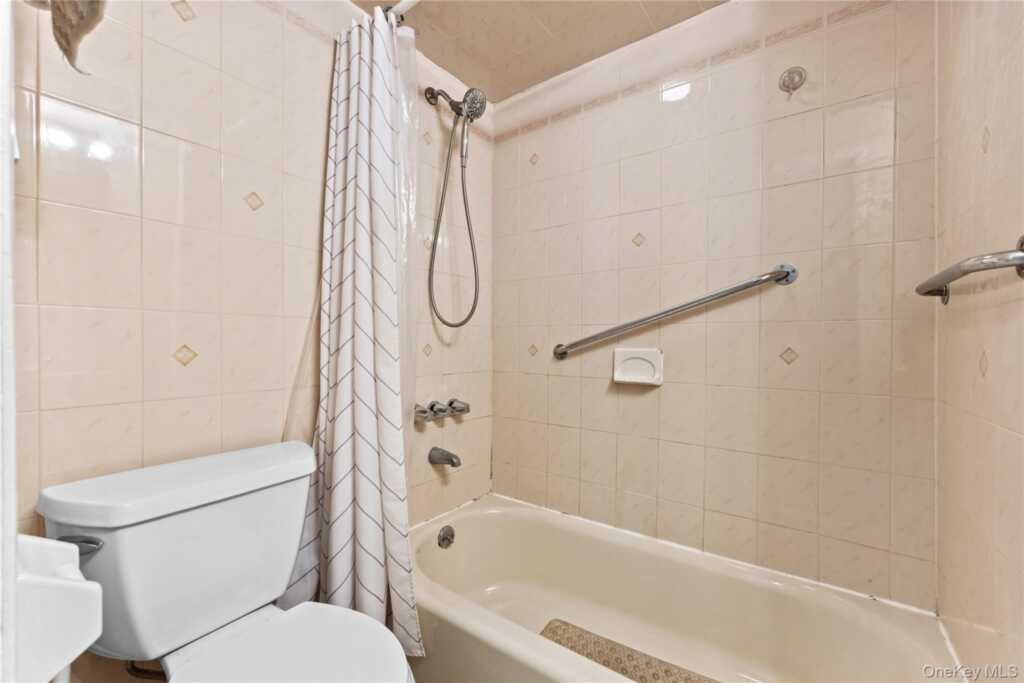 92 Washington Avenue, Unit #Floor 1, New Rochelle, NY 10801 - Photo 8 of 24