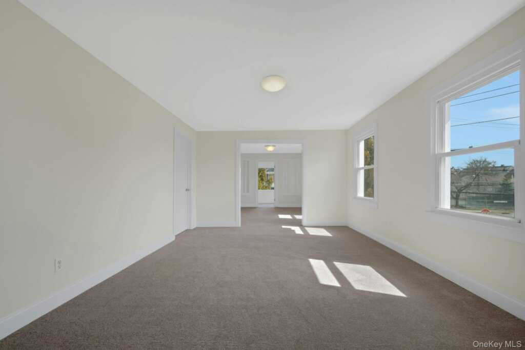 56 Stephenson Boulevard, New Rochelle, NY 10801 - Photo 14 of 44