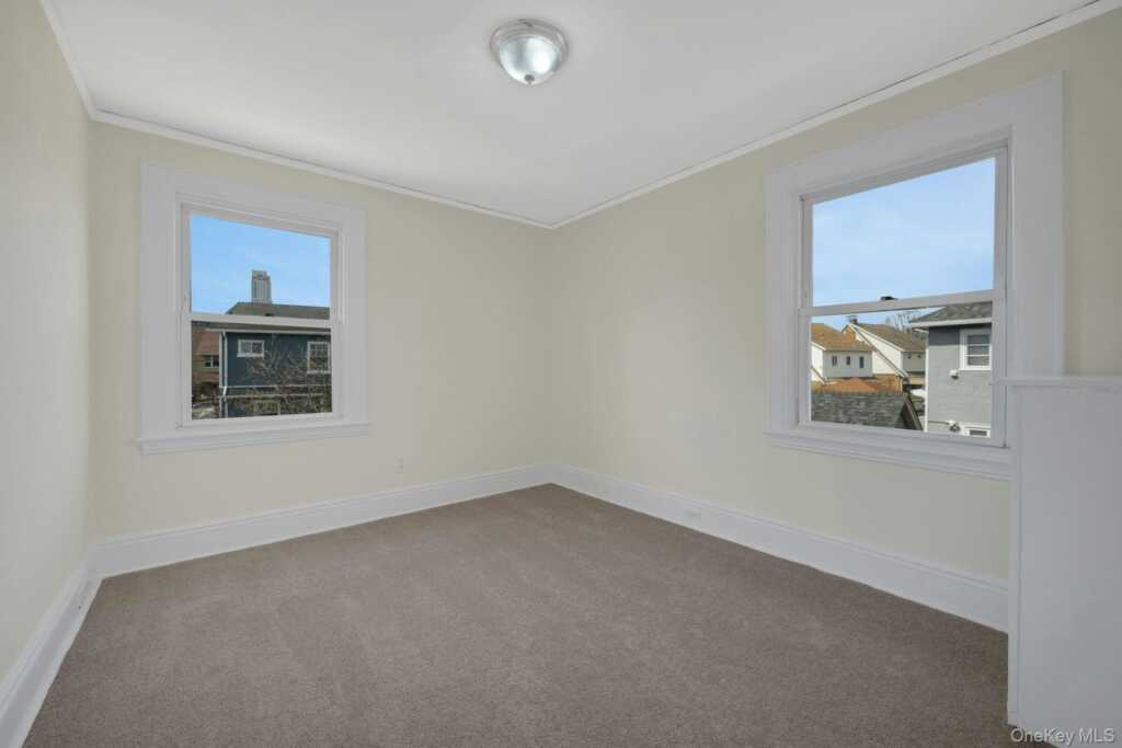 56 Stephenson Boulevard, New Rochelle, NY 10801 - Photo 20 of 44