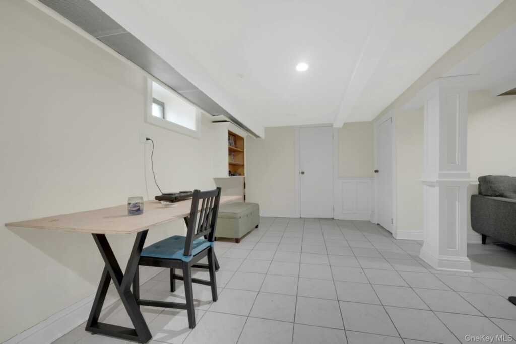 56 Stephenson Boulevard, New Rochelle, NY 10801 - Photo 30 of 44