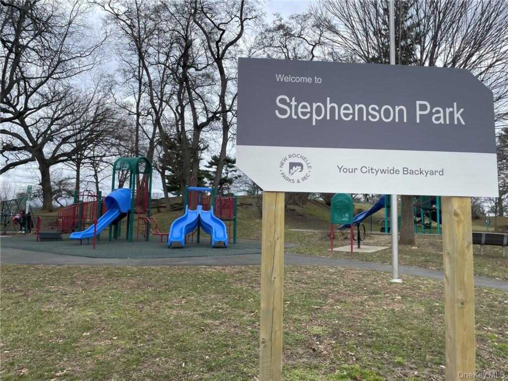 56 Stephenson Boulevard, New Rochelle, NY 10801 - Photo 43 of 44